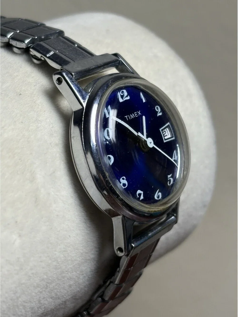 Rare Vintage Timex Blue Dial Manual Wind Date Watch Chrome Mechanical Runs 1970s